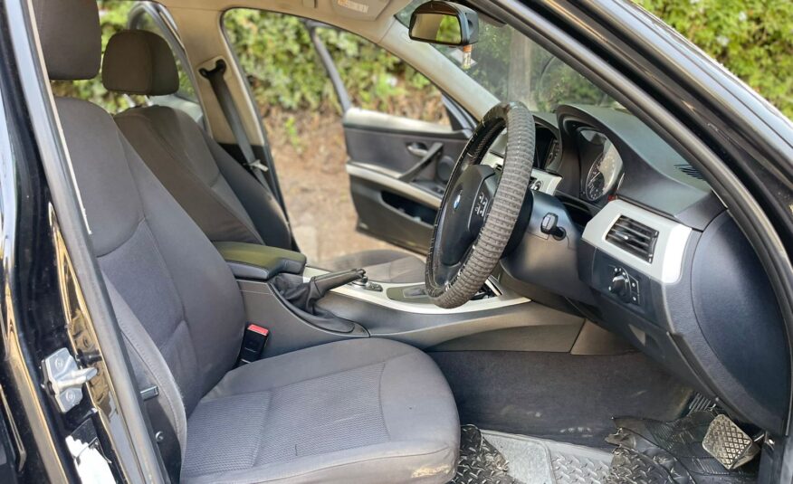 2010 BMW 320i