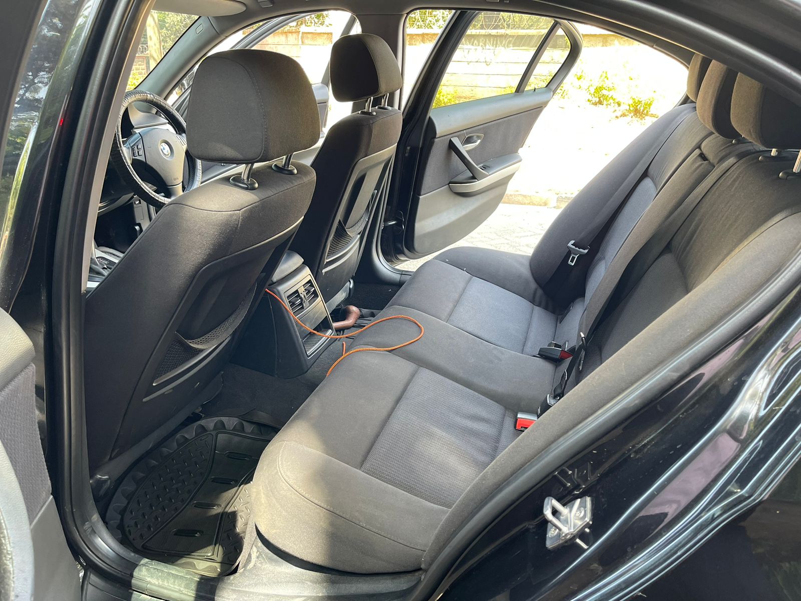 2010 BMW 320i