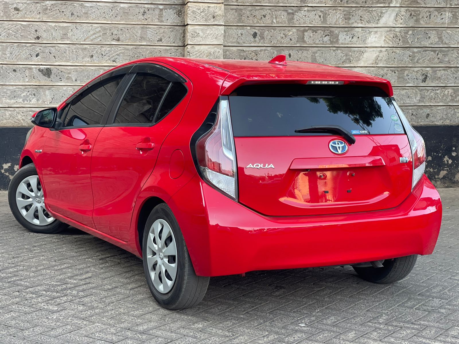 2015 Toyota Aqua