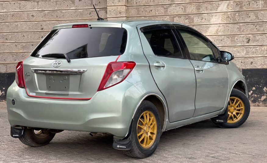 2011 Toyota Vitz