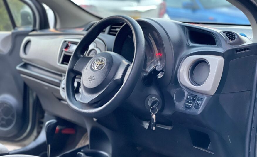 2011 Toyota Vitz