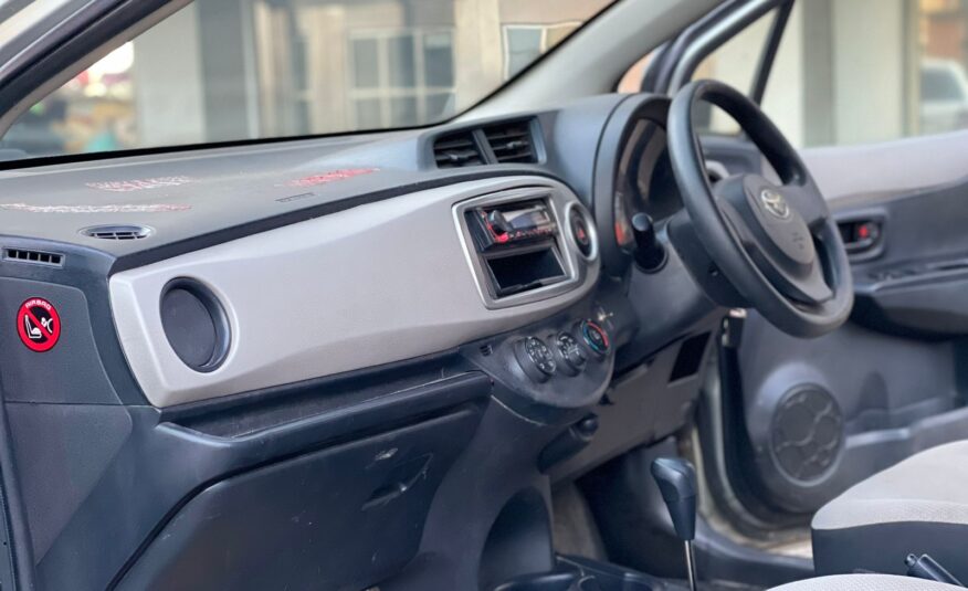 2011 Toyota Vitz