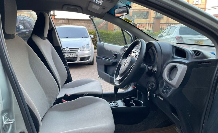 2011 Toyota Vitz