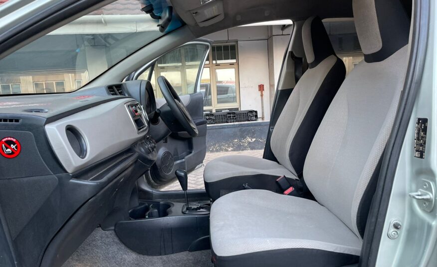 2011 Toyota Vitz