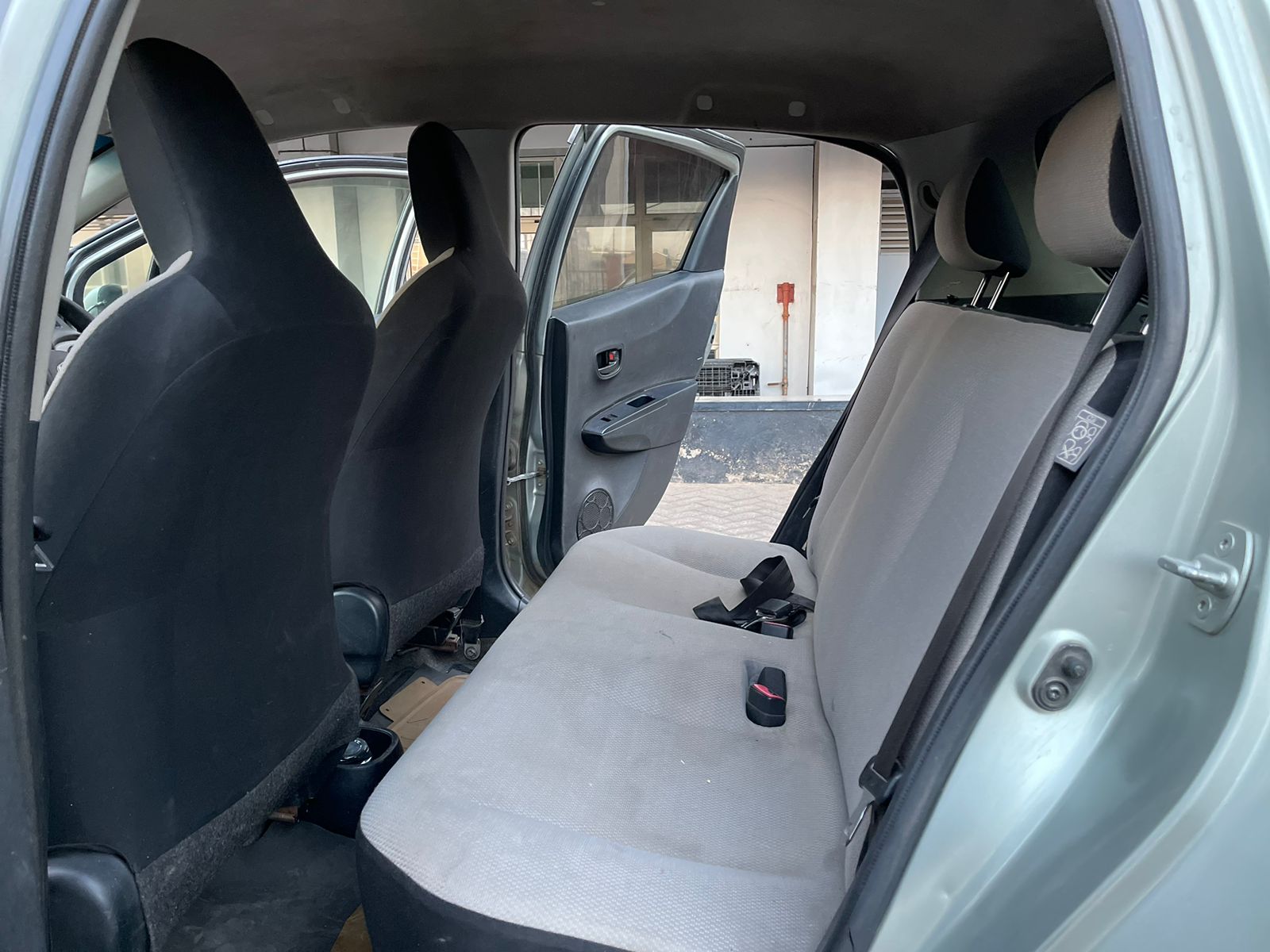 2011 Toyota Vitz