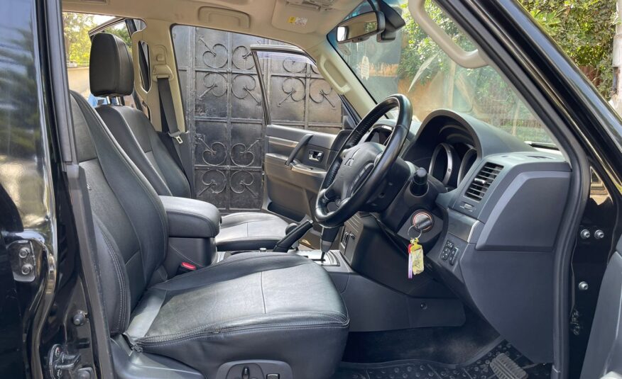 2015 Mitsubishi Pajero Shogun