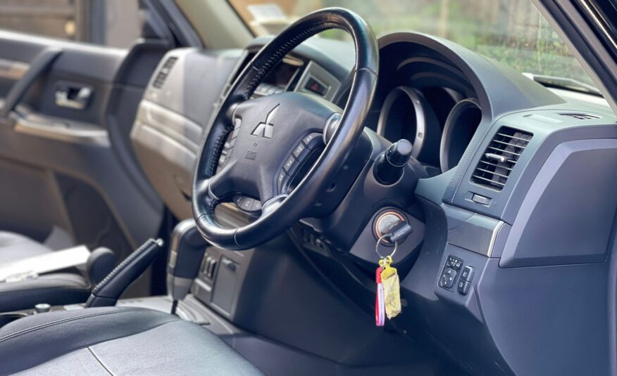 2015 Mitsubishi Pajero Shogun