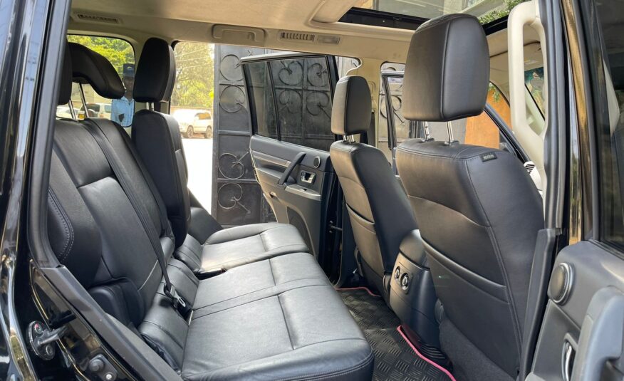 2015 Mitsubishi Pajero Shogun
