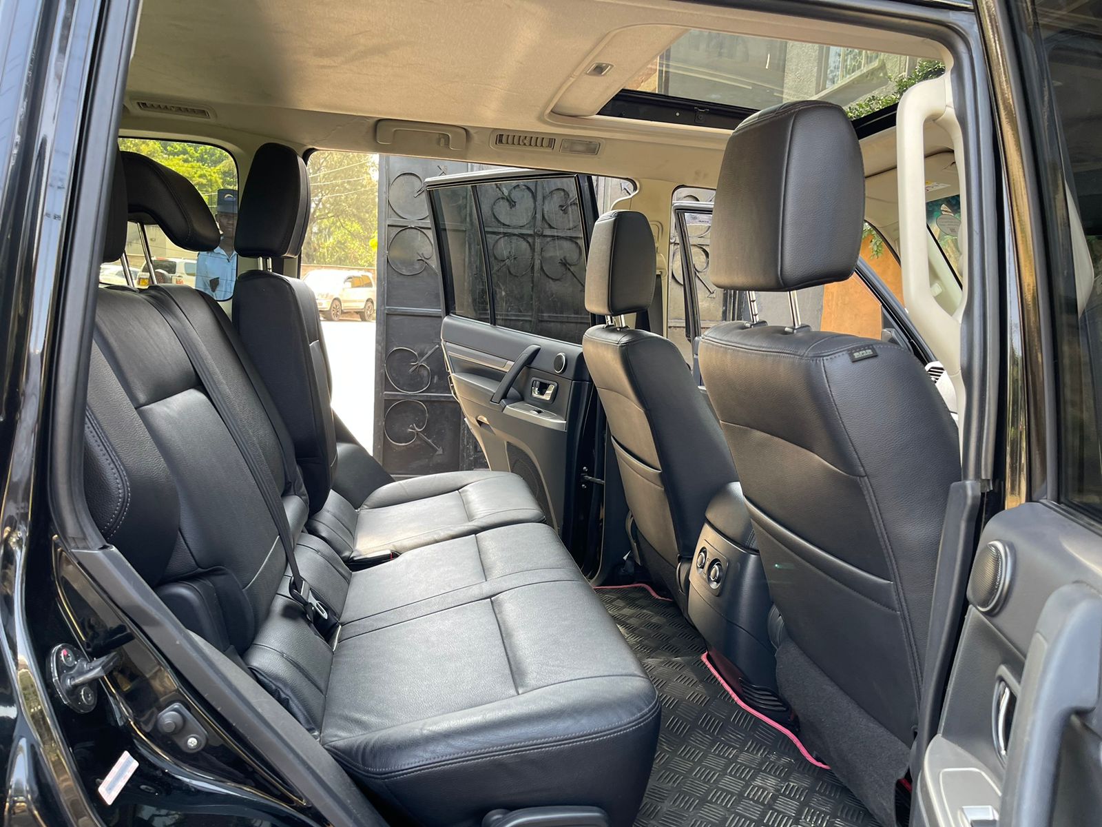 2015 Mitsubishi Pajero Shogun