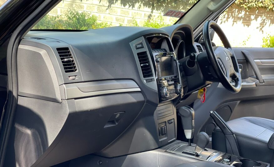 2015 Mitsubishi Pajero Shogun