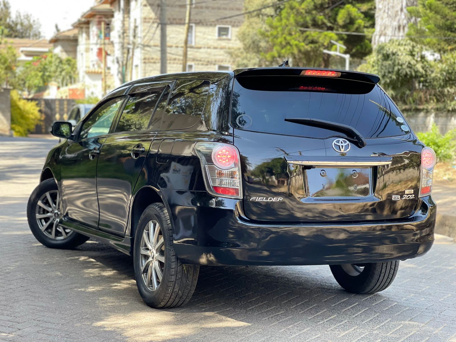 2010 Toyota Fielder