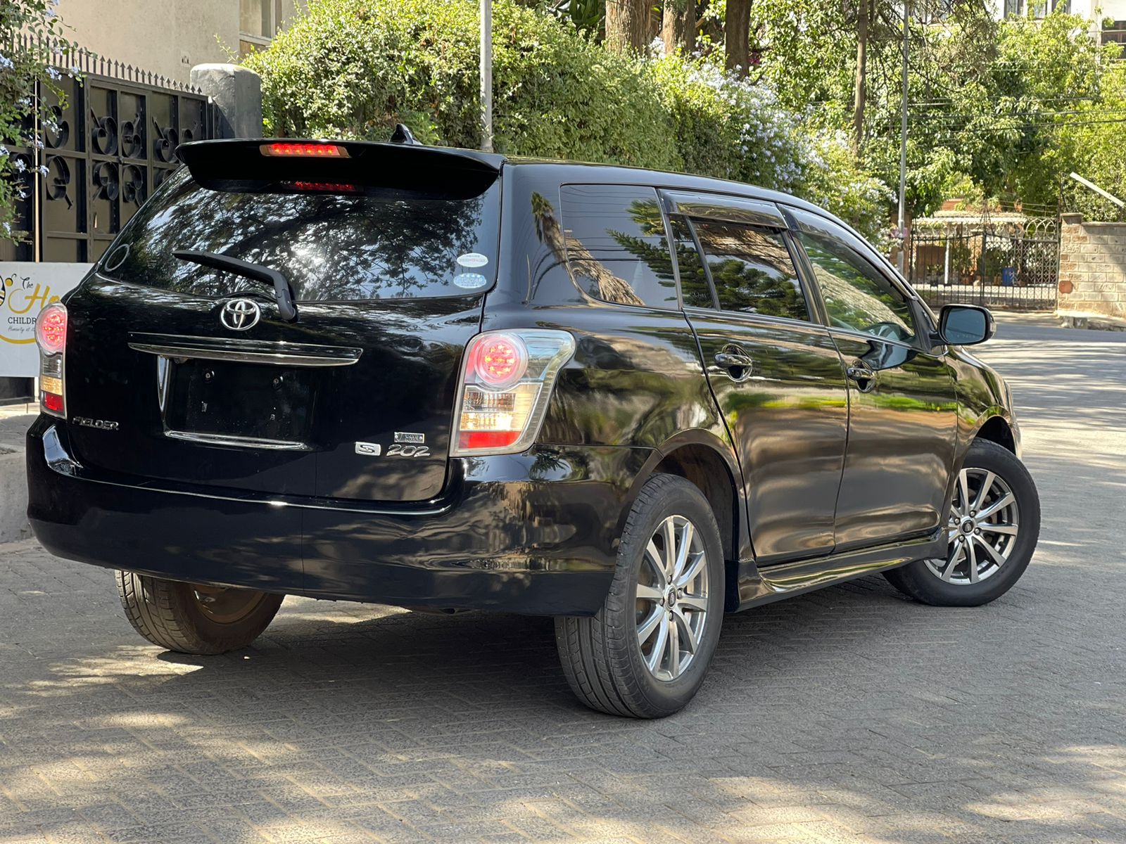 2010 Toyota Fielder
