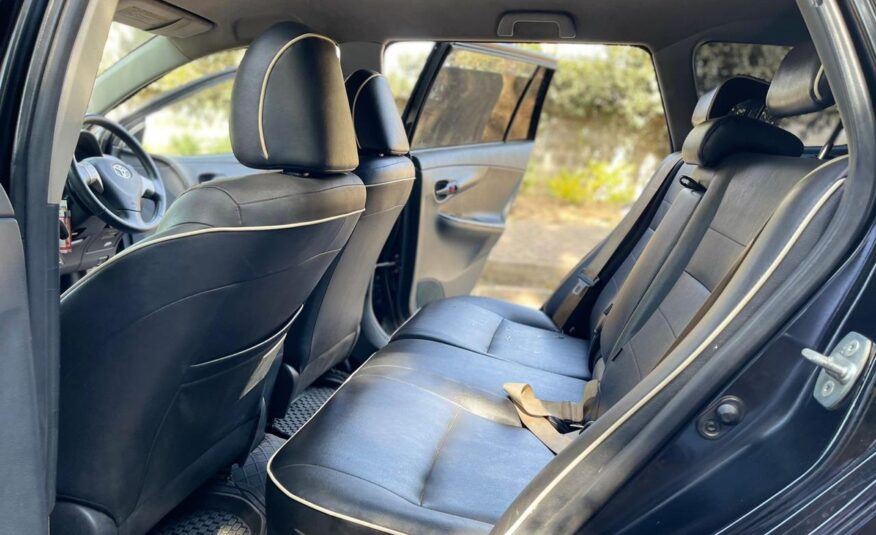 2010 Toyota Fielder