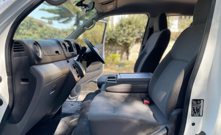 2015 Nissan NV350
