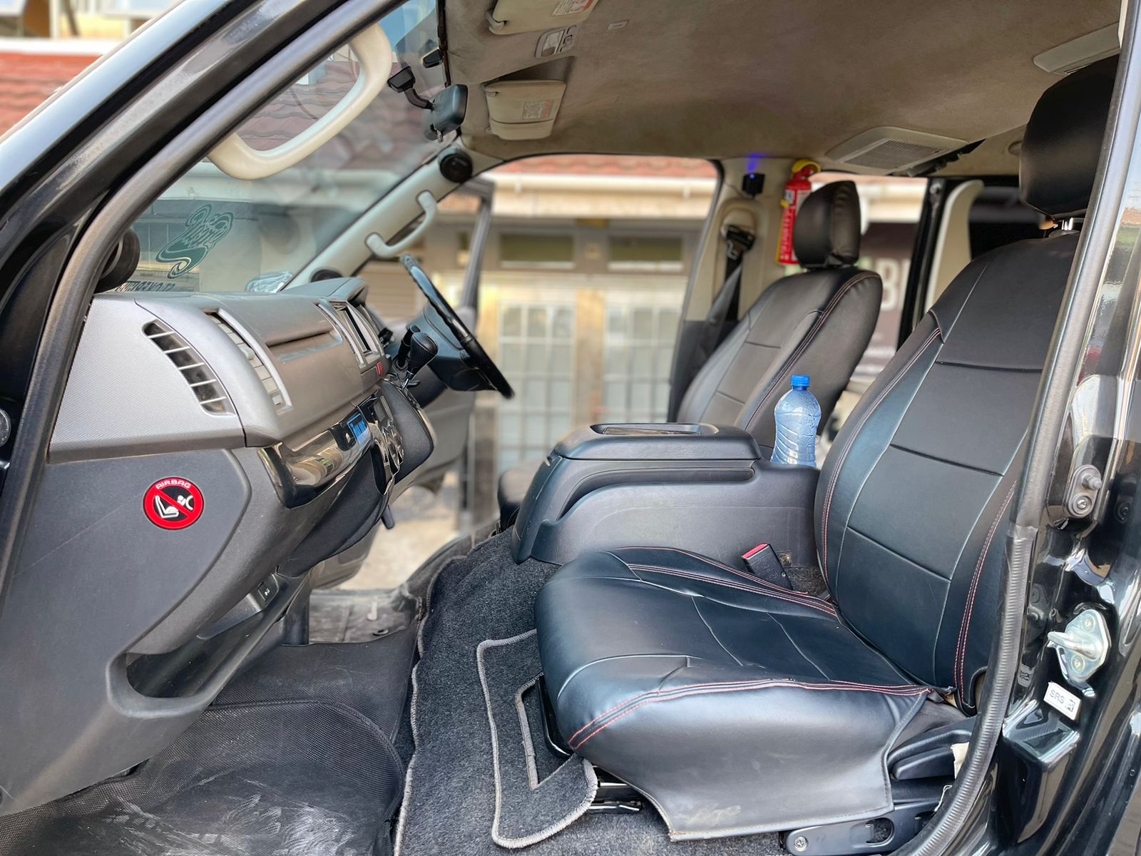 2012 Toyota Hiace
