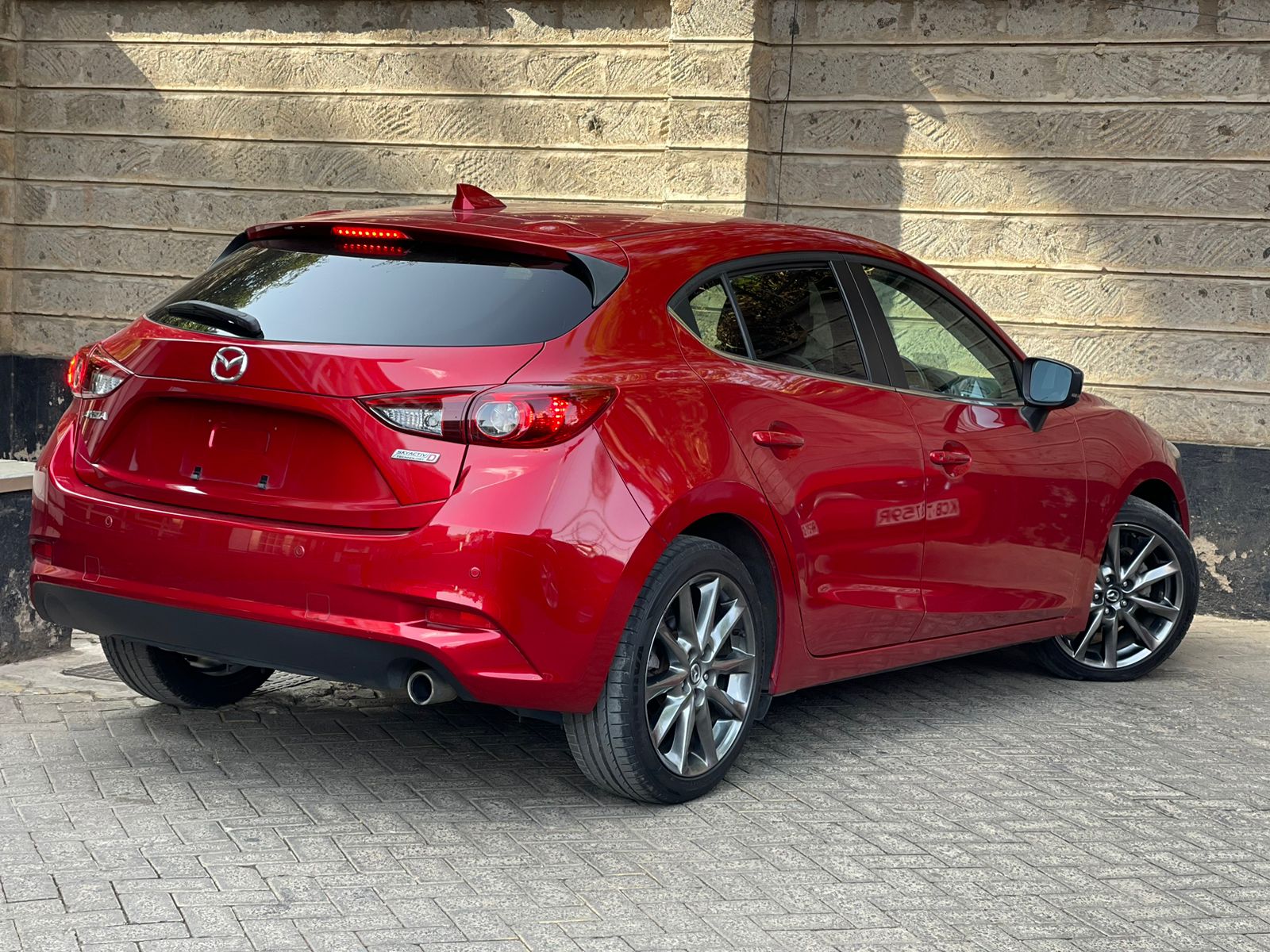 2016 Mazda Axela