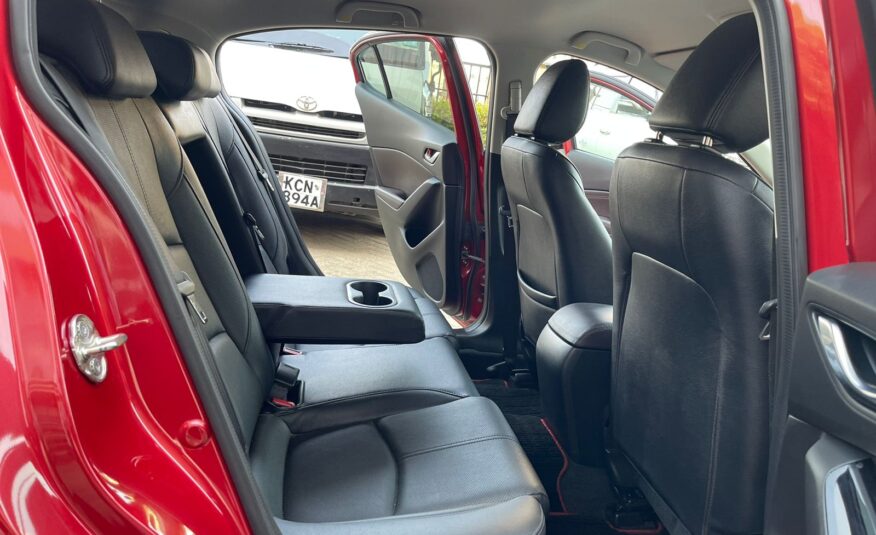 2016 Mazda Axela