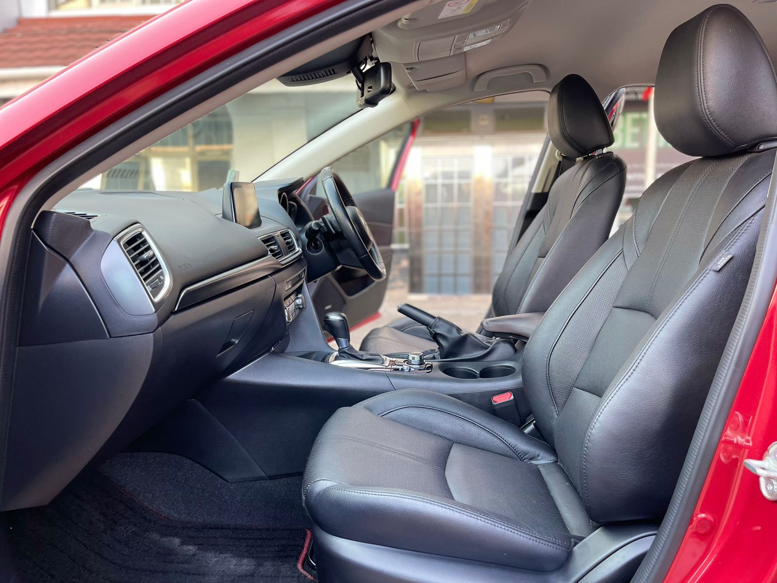 2016 Mazda Axela