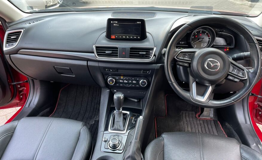 2016 Mazda Axela