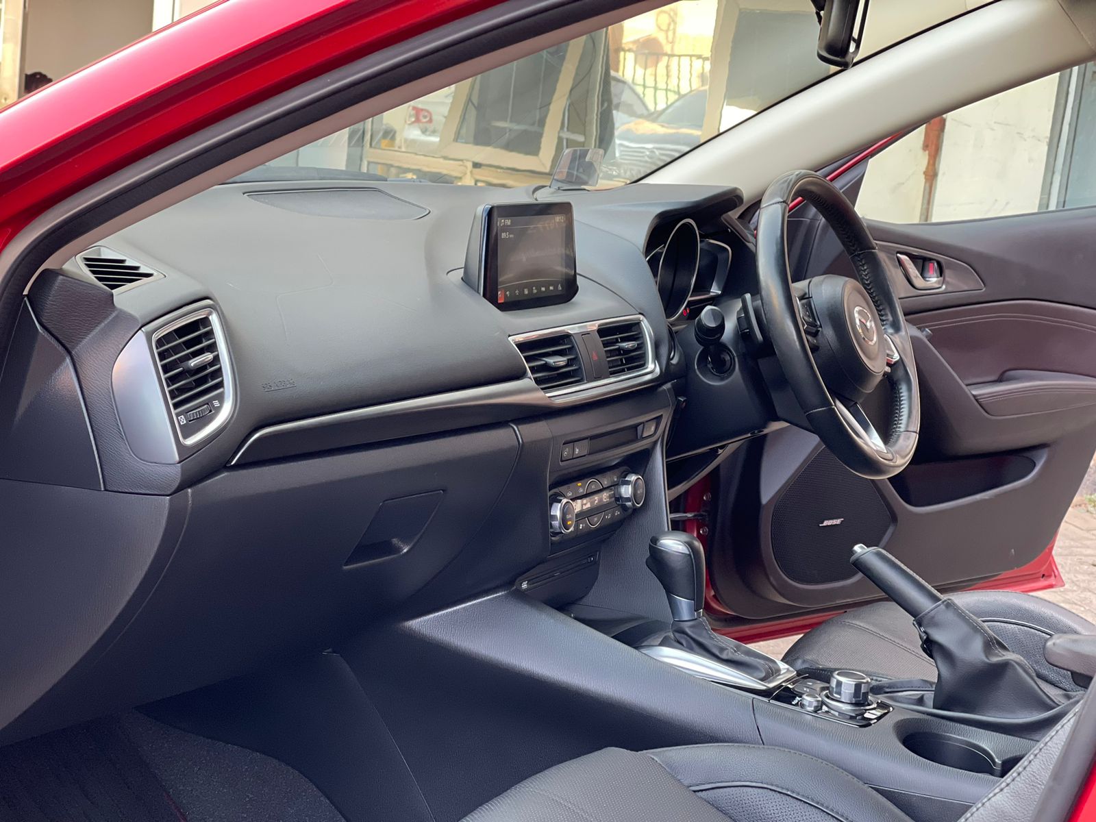 2016 Mazda Axela