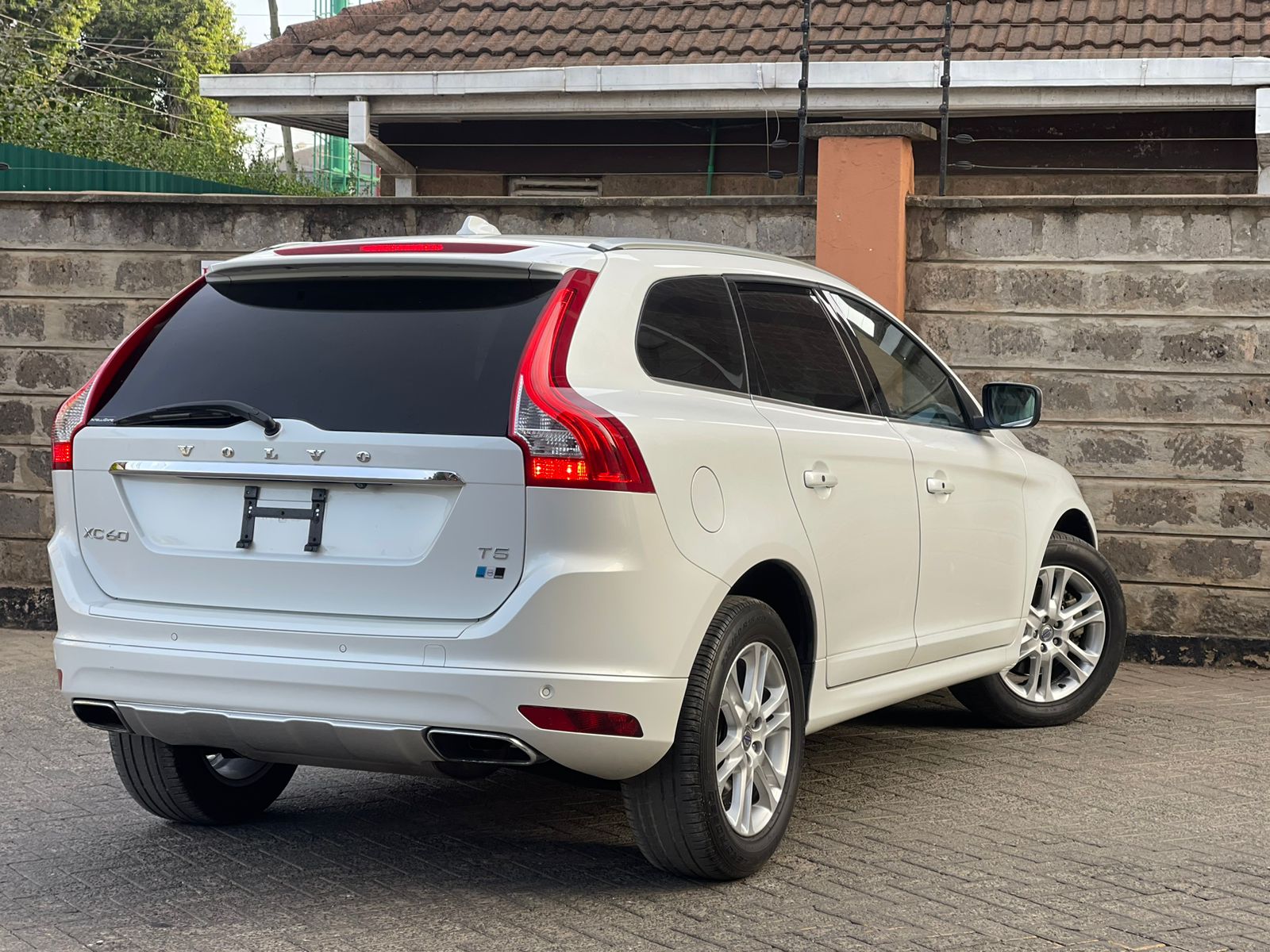 2015 Volvo XC60 T5