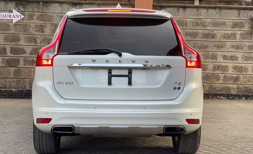 2015 Volvo XC60 T5