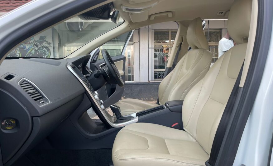 2015 Volvo XC60 T5