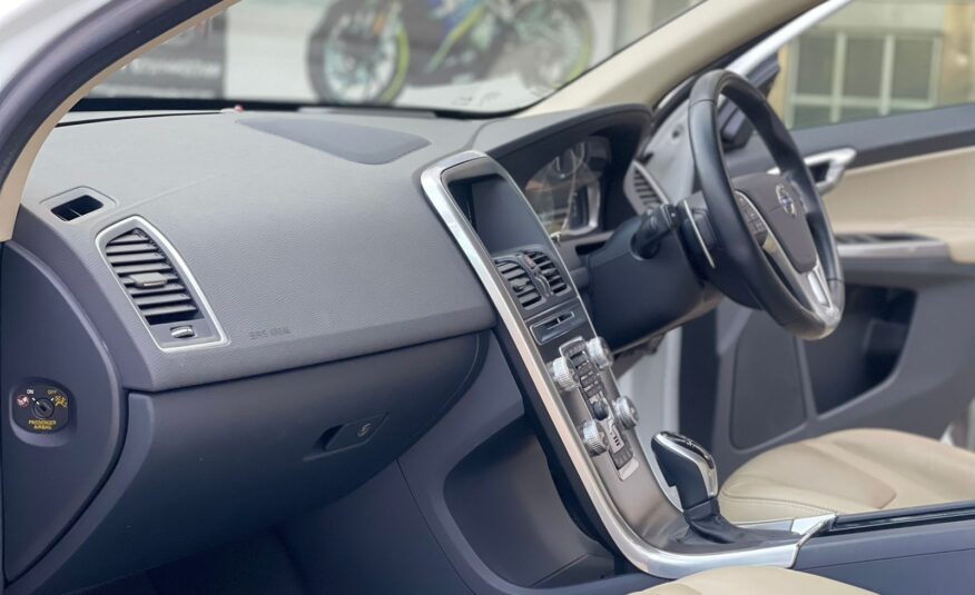2015 Volvo XC60 T5