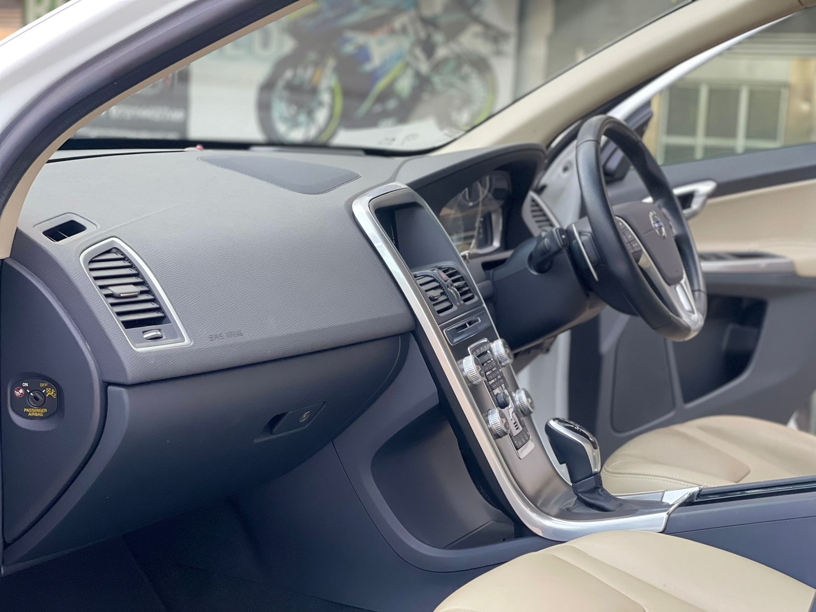 2015 Volvo XC60 T5