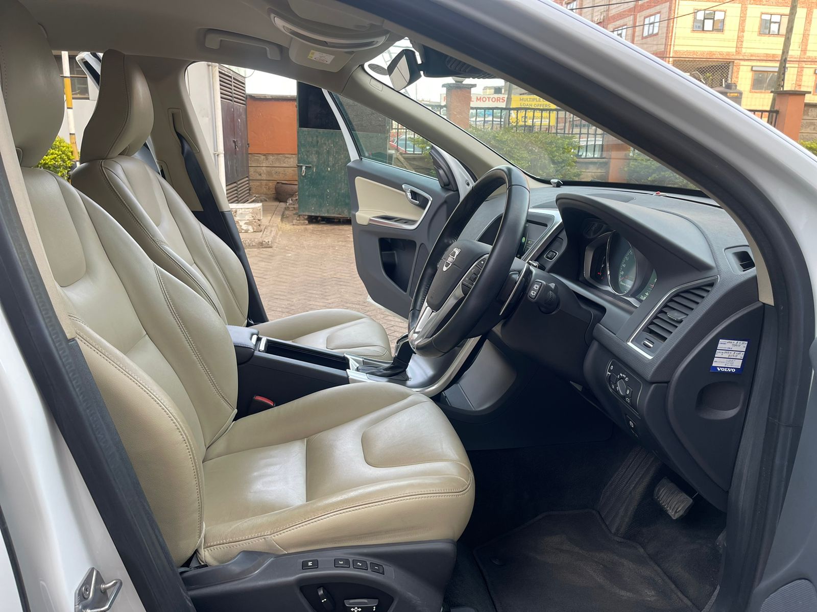 2015 Volvo XC60 T5