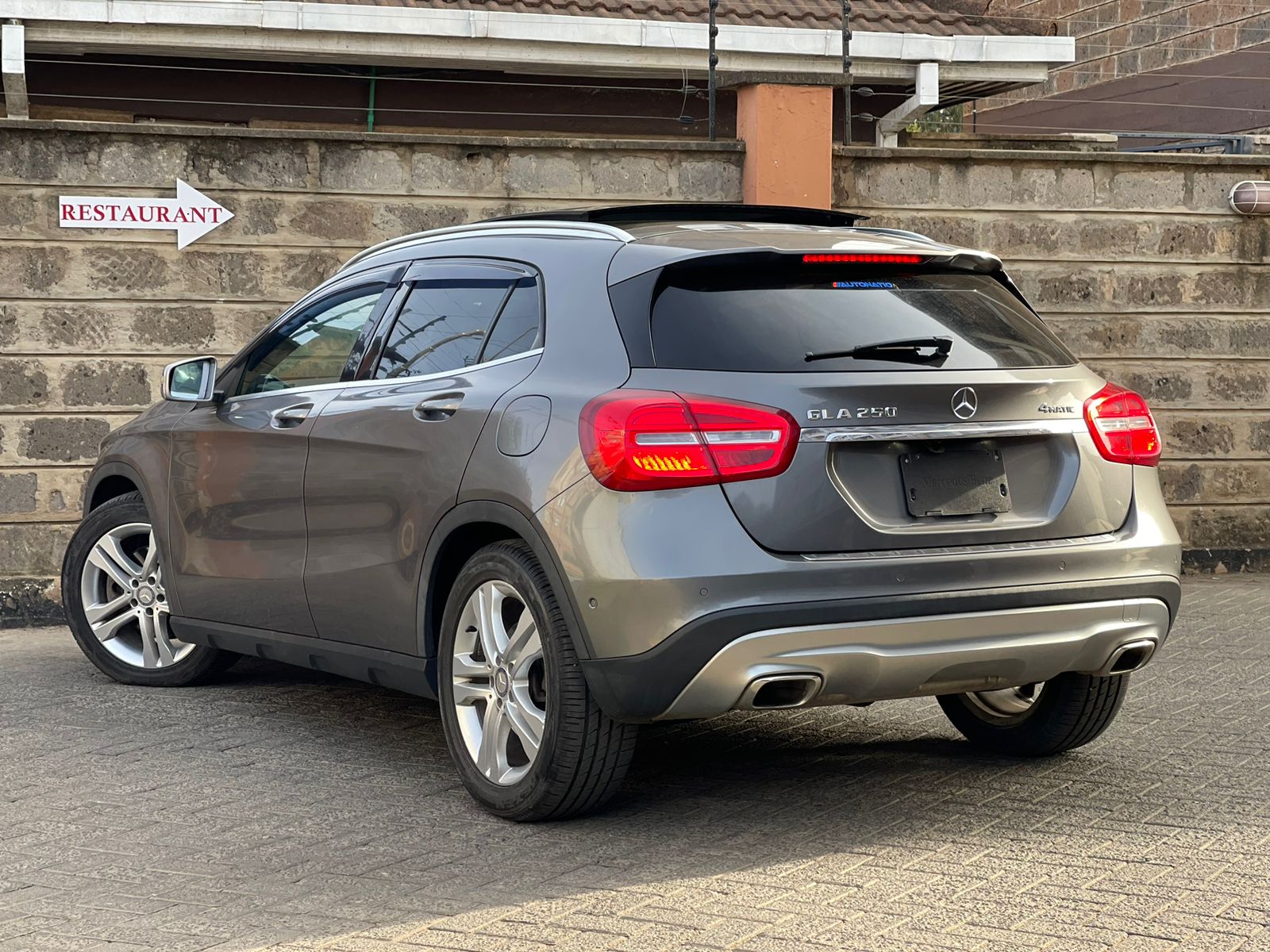 2015 Mercedes-Benz GLA 250