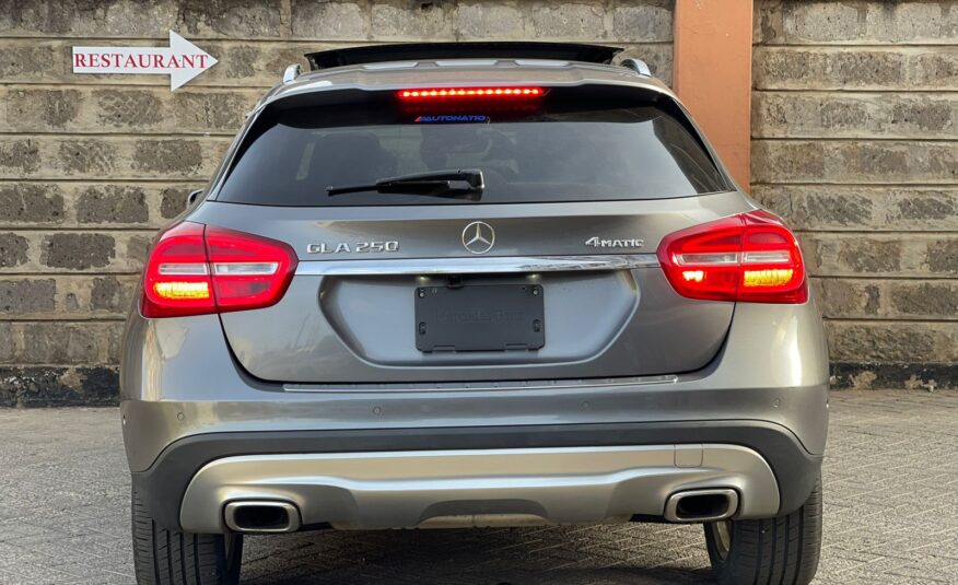 2015 Mercedes-Benz GLA 250