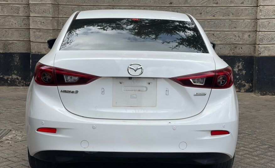 2014 Mazda Axela