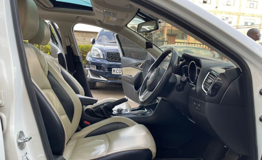 2014 Mazda Axela