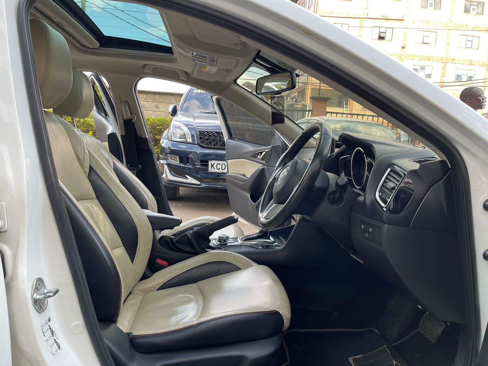 2014 Mazda Axela