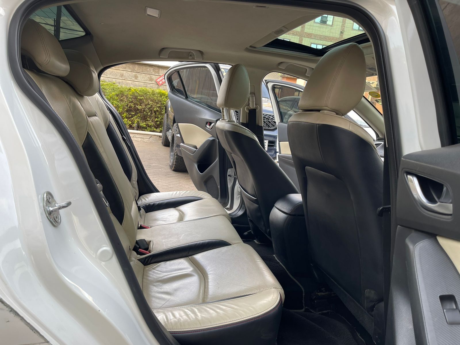 2014 Mazda Axela