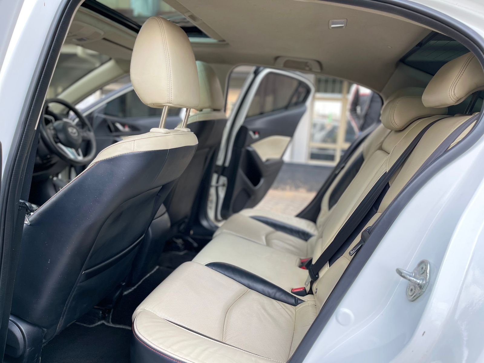 2014 Mazda Axela