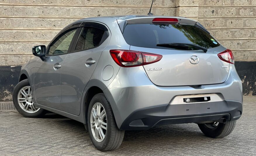 2015 Mazda Demio Newshape Grey