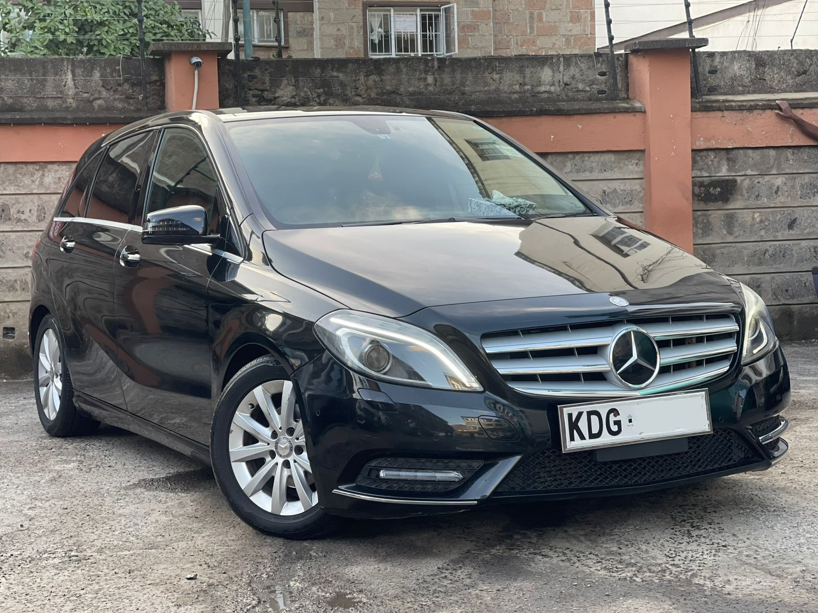 2014 Mercedes-Benz B180