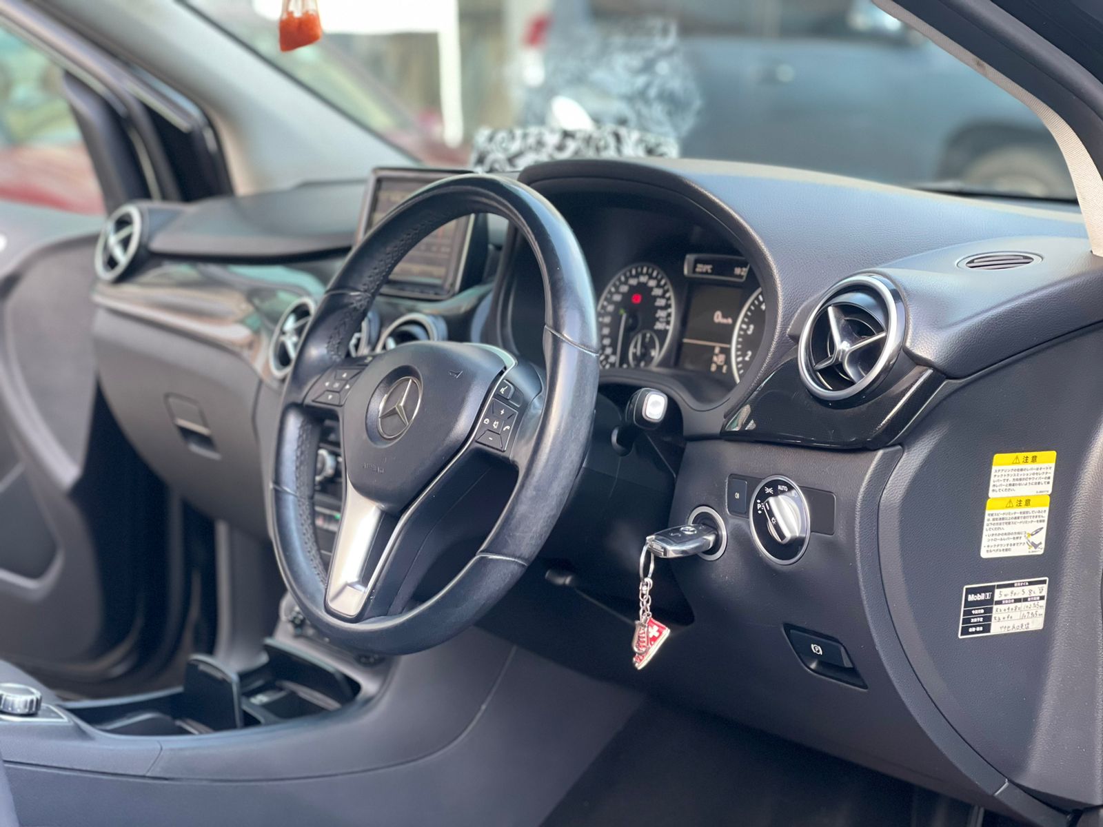 2014 Mercedes-Benz B180