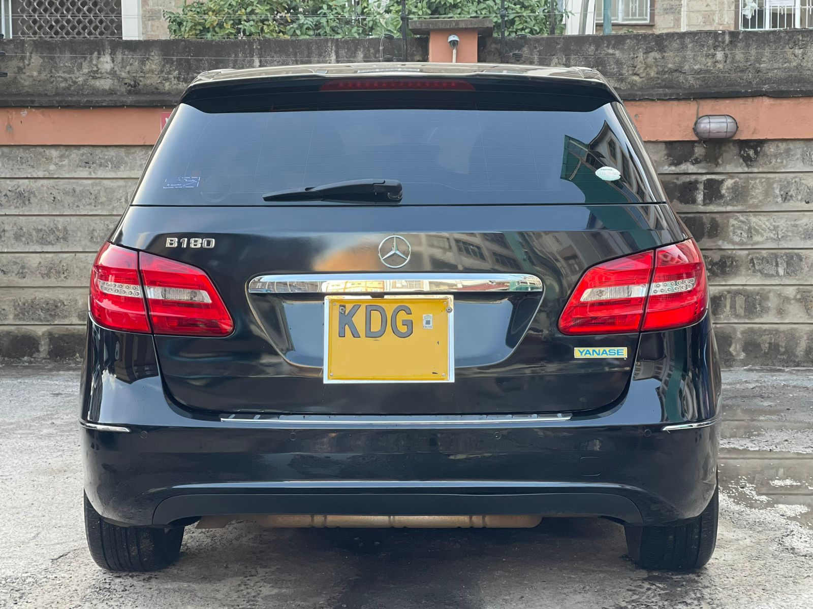 2014 Mercedes-Benz B180