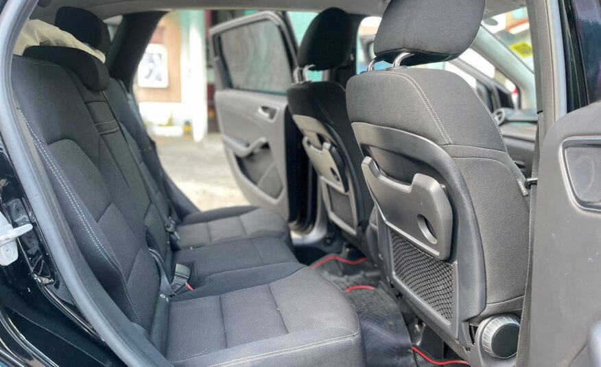 2014 Mercedes-Benz B180