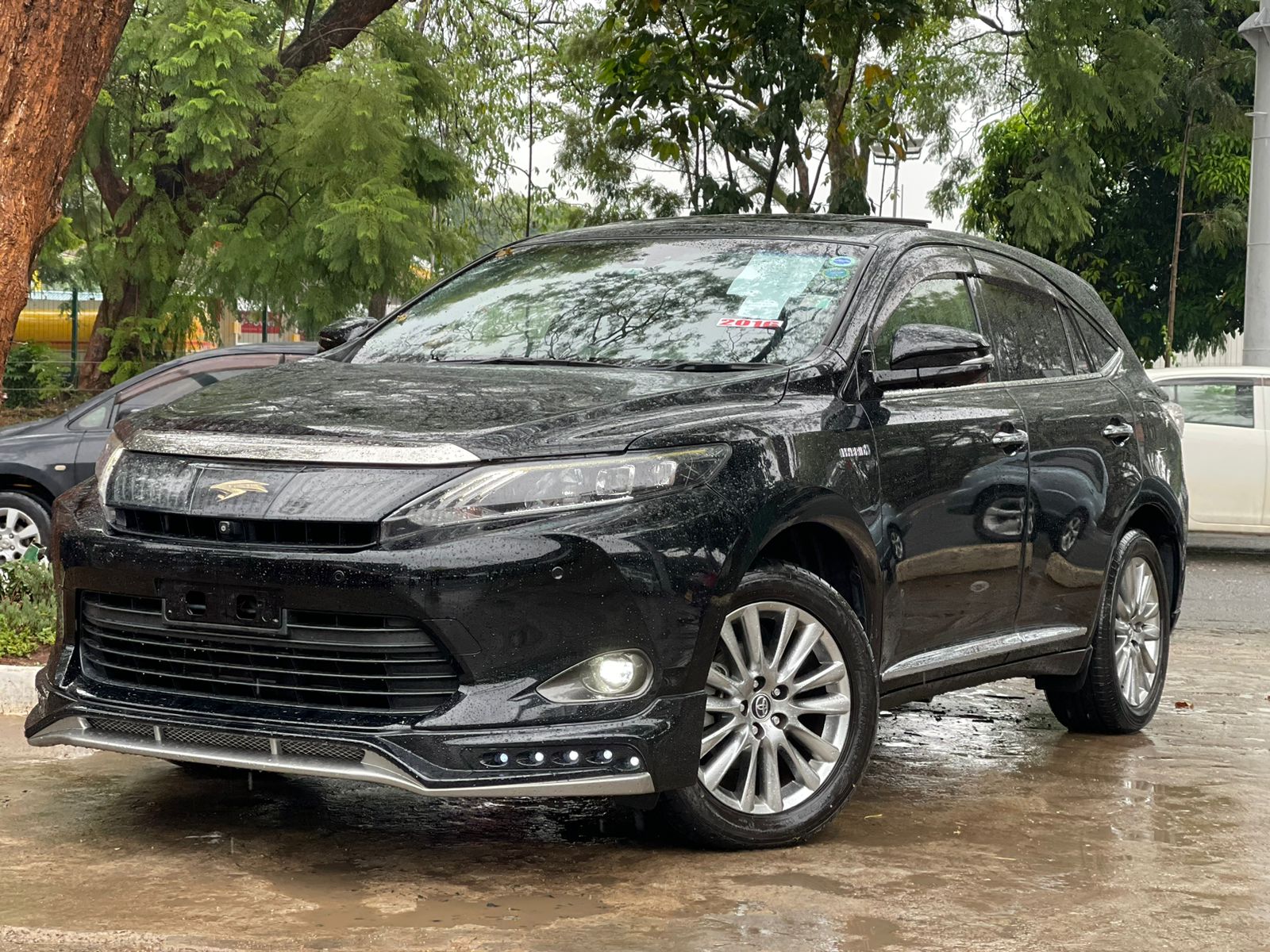 2016 Toyota Harrier Hybrid