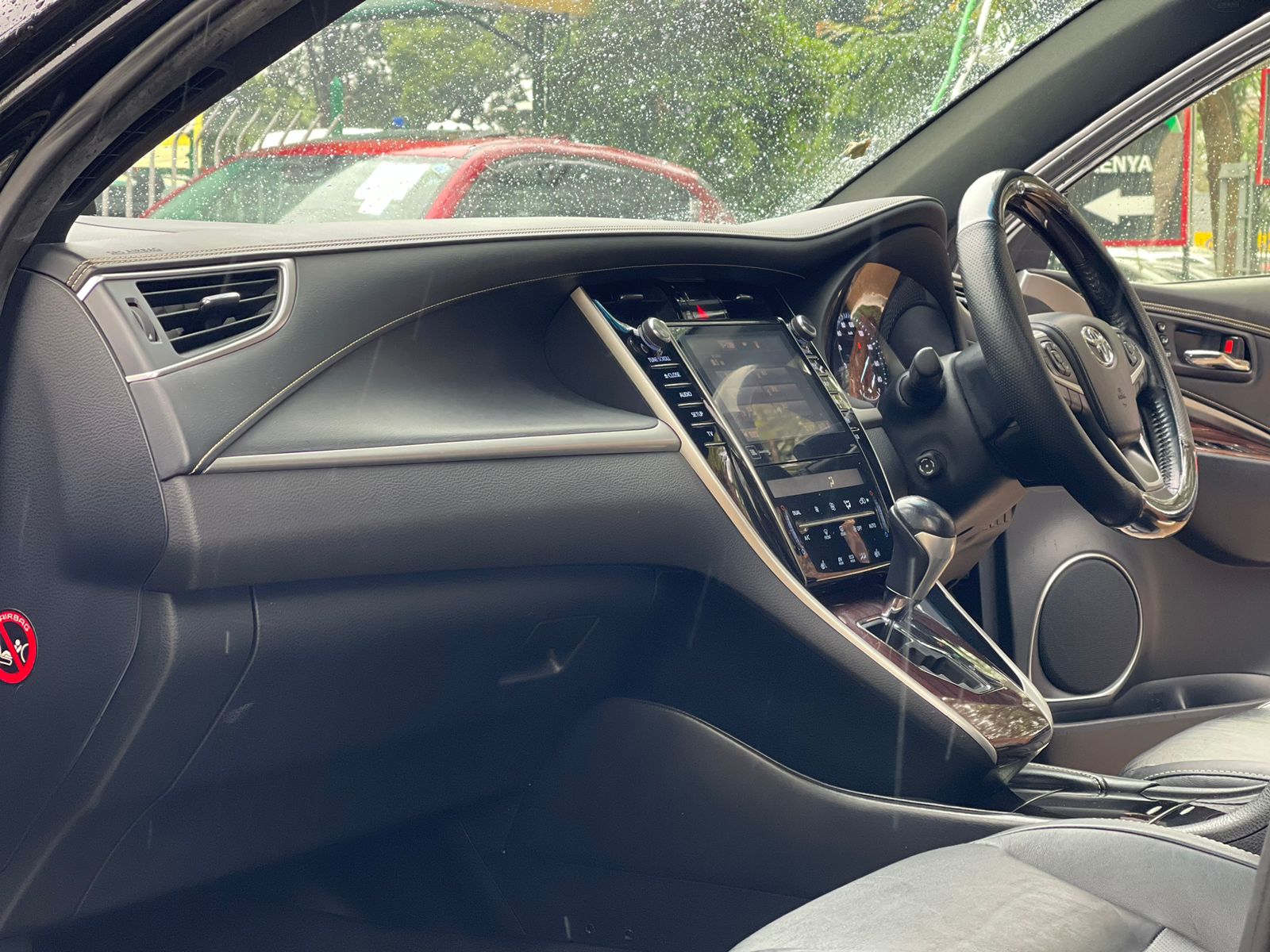 2016 Toyota Harrier Hybrid
