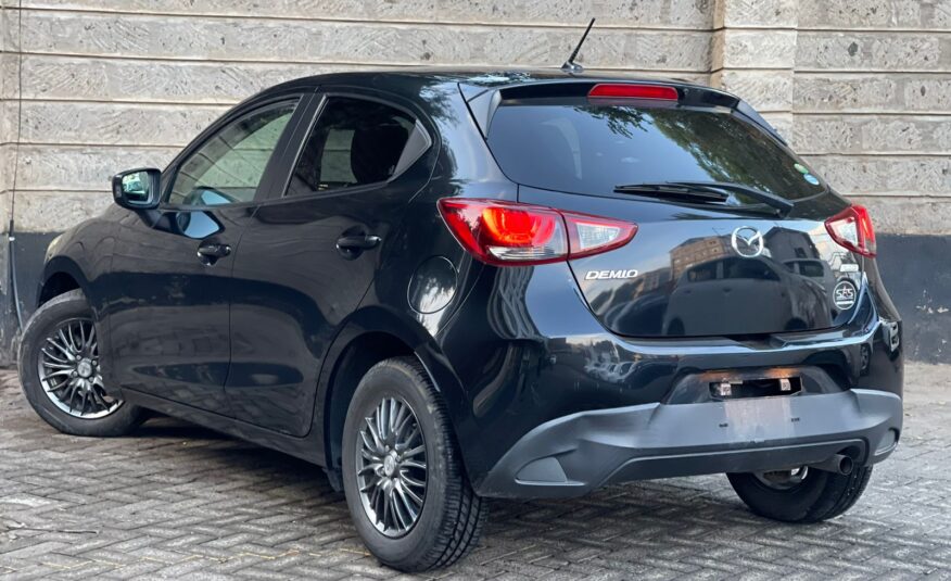 2015 Mazda Demio Newshape