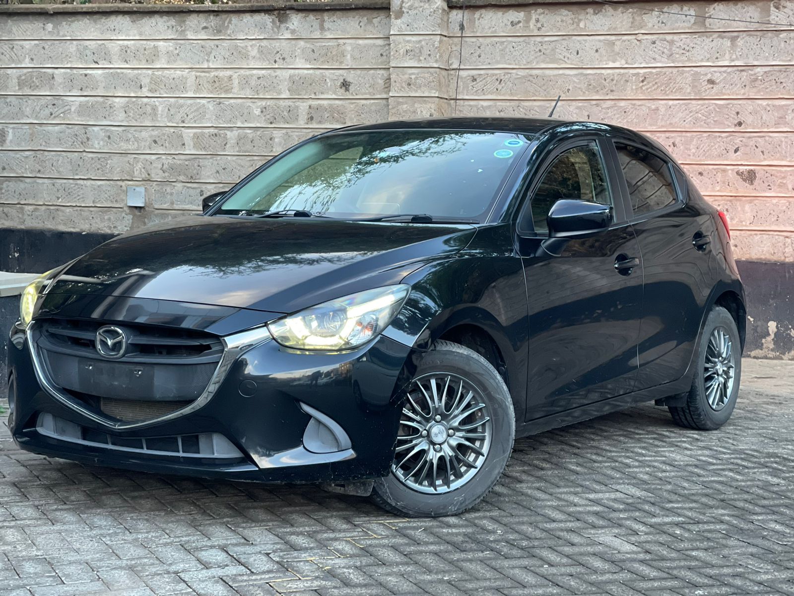 2015 Mazda Demio Newshape