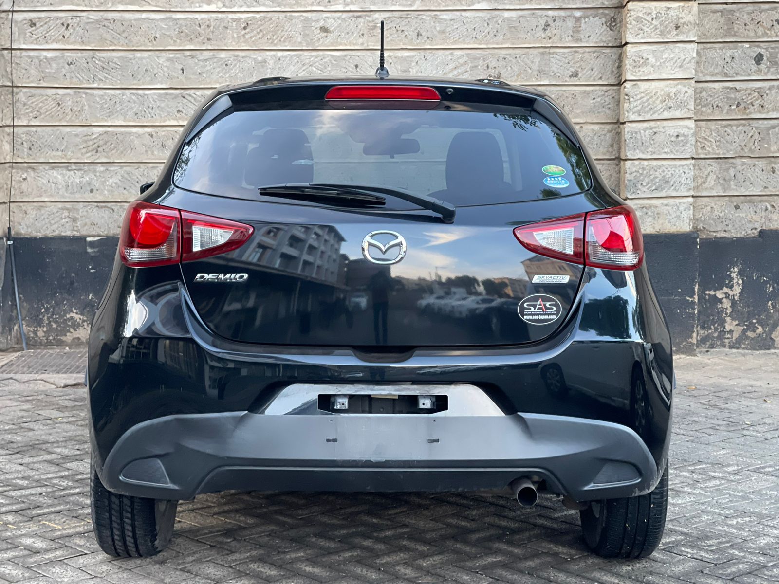 2015 Mazda Demio Newshape