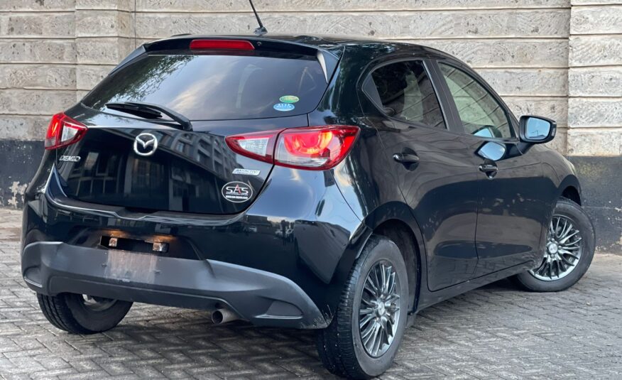 2015 Mazda Demio Newshape