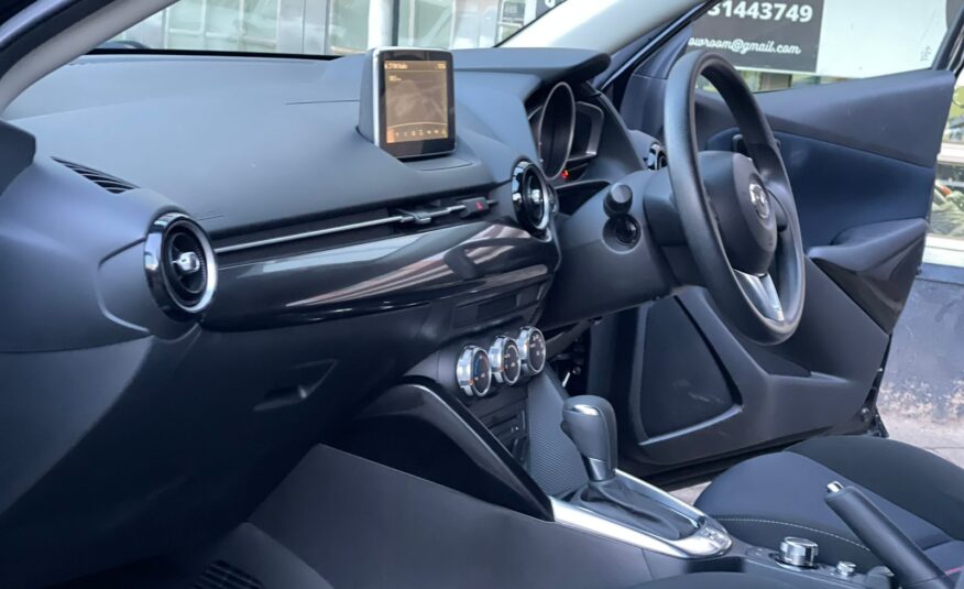 2015 Mazda Demio Newshape