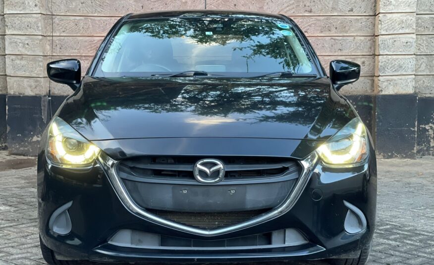 2015 Mazda Demio Newshape